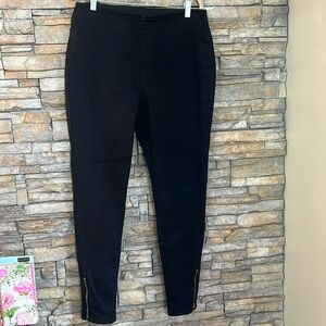 INC super soft highways, black jeans, jagging pockets on the back